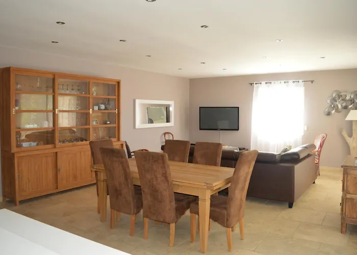 Villa * Combas (Gard)